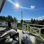 Holiday home Sea Views And Forest Tranquility At Rodtangen Holmsbu