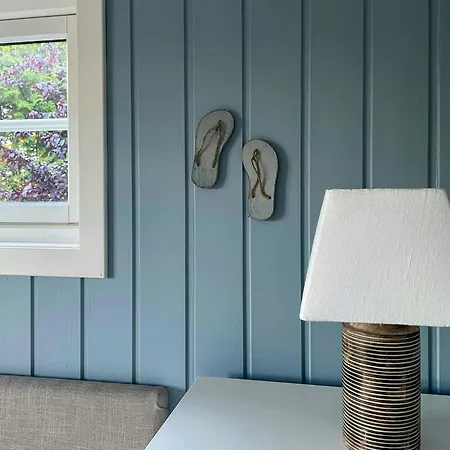 Feriehus Sea Views And Forest Tranquility At Rodtangen *