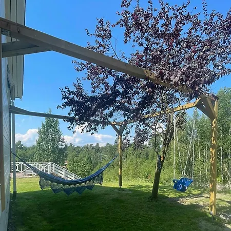 Sea Views And Forest Tranquility At Rodtangen Vakantiehuis