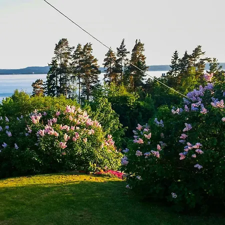 Vakantiehuis Sea Views And Forest Tranquility At Rodtangen Holmsbu
