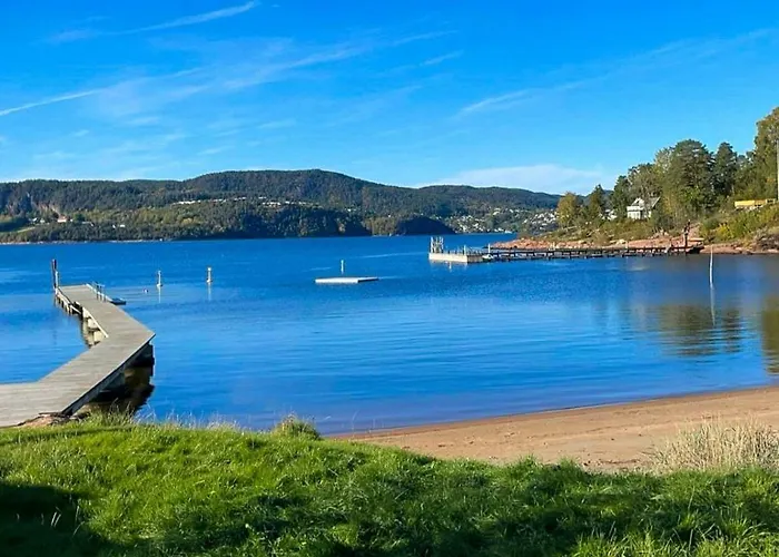 Sea Views And Forest Tranquility At Rodtangen Feriehus Holmsbu