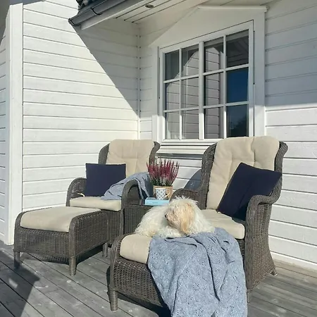 Sea Views And Forest Tranquility At Rodtangen * Berger (Buskerud)